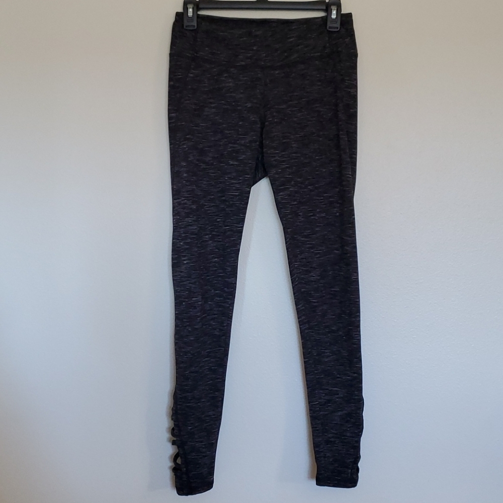 Variegated Gray Leggings w/ Ankle Side Cut Outs M